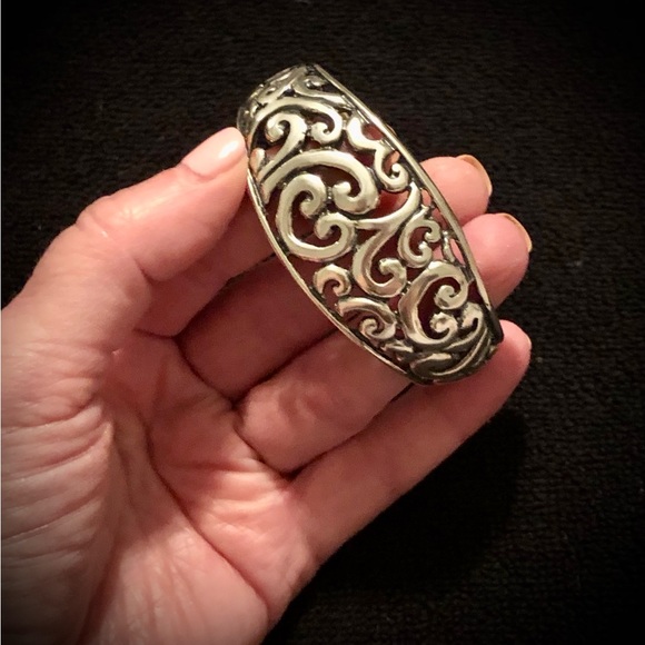Vintage Silver Heart Scroll Cuff Bracelet - Picture 3 of 7
